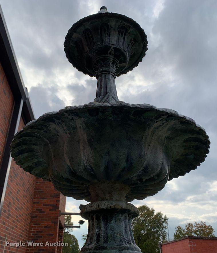 image for item MH9893 Water fountain