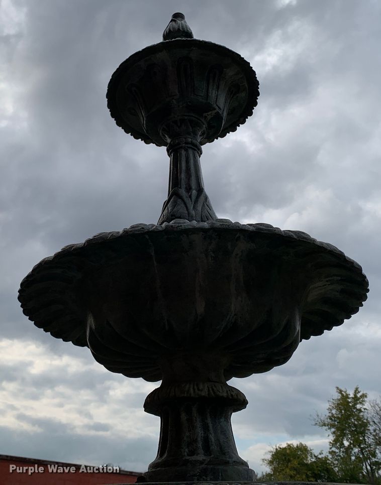 image for item MH9893 Water fountain