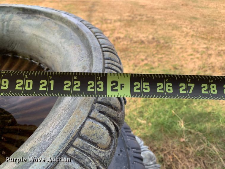 image for item MH9893 Water fountain