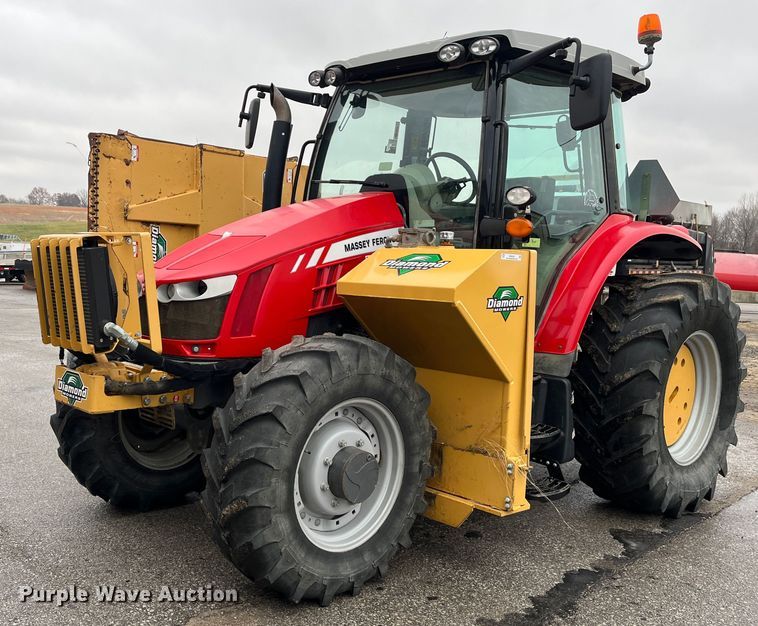 image for item MN9366 2017 Massey Ferguson 5713SL  MFWD tractor