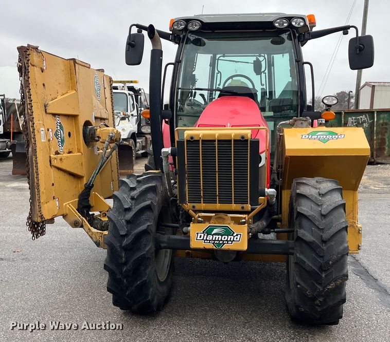 image for item MN9366 2017 Massey Ferguson 5713SL  MFWD tractor