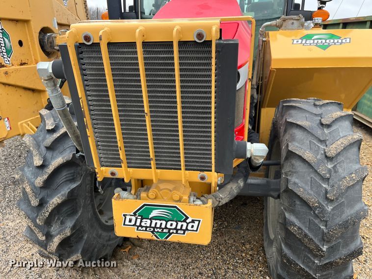 image for item MN9366 2017 Massey Ferguson 5713SL  MFWD tractor