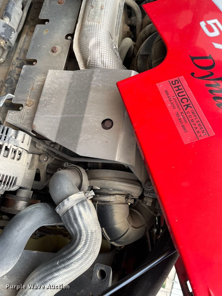 image for item MN9366 2017 Massey Ferguson 5713SL  MFWD tractor