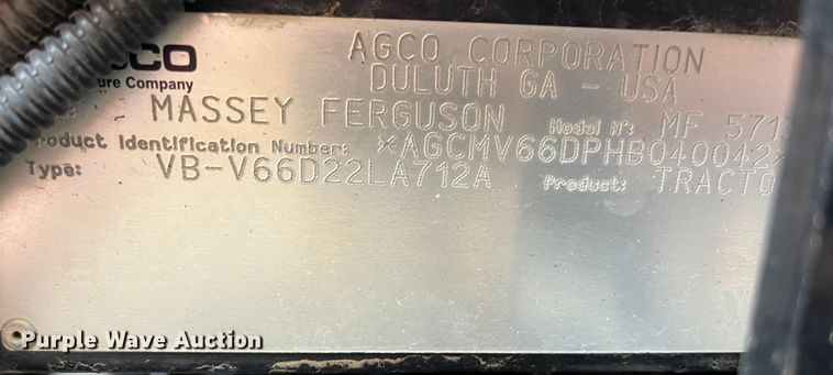 image for item MN9366 2017 Massey Ferguson 5713SL  MFWD tractor