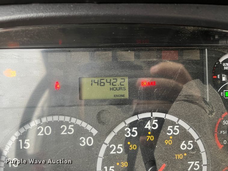 image for item MN9367 2012 Freightliner Business Class M2  dump truck