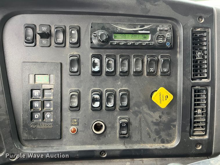 image for item MN9367 2012 Freightliner Business Class M2  dump truck