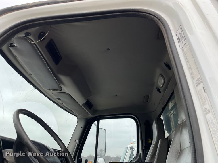 image for item MN9367 2012 Freightliner Business Class M2  dump truck