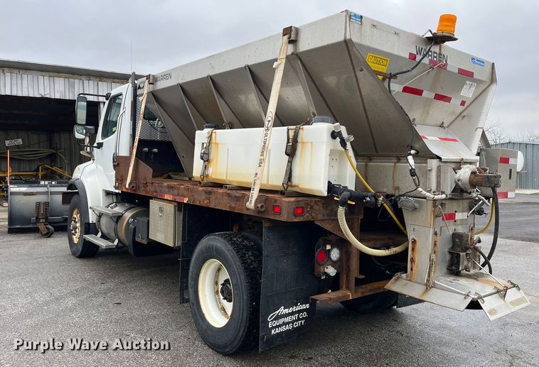 image for item MN9368 2011 Freightliner Business Class M2  flatbed truck