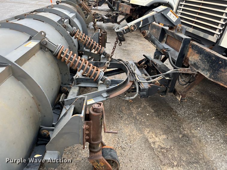 image for item MN9368 2011 Freightliner Business Class M2  flatbed truck