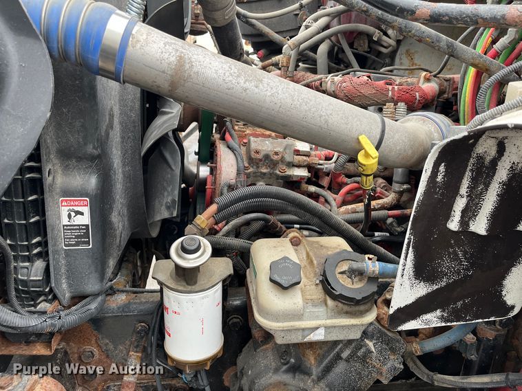 image for item MN9368 2011 Freightliner Business Class M2  flatbed truck