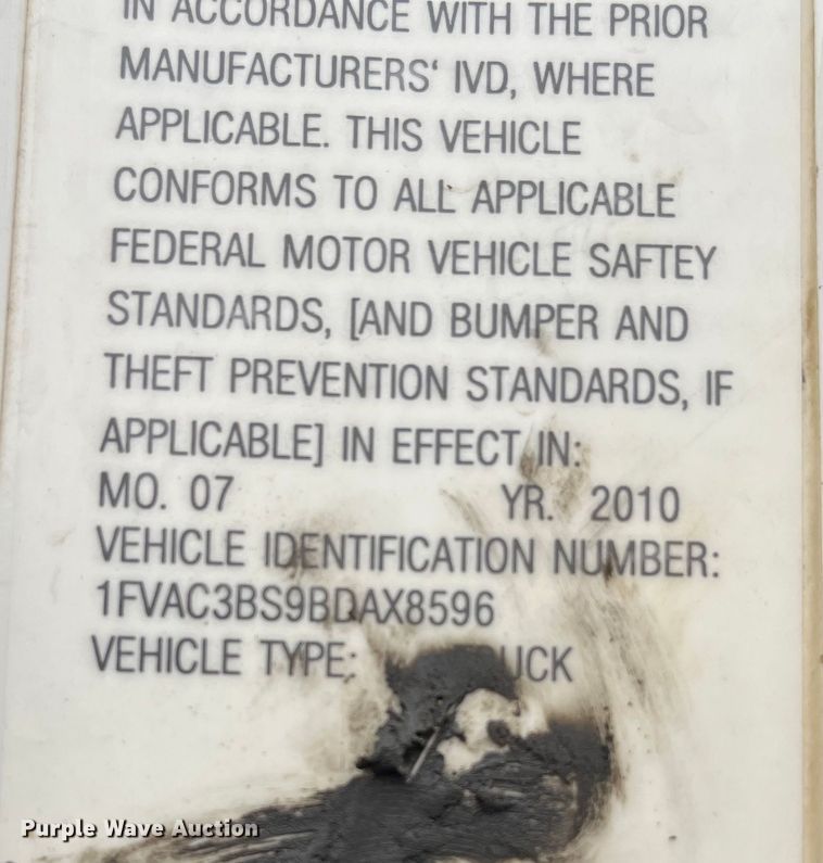 image for item MN9368 2011 Freightliner Business Class M2  flatbed truck