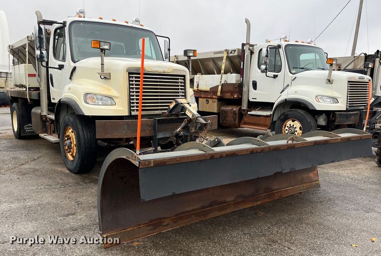 image for item MN9370 2012 Freightliner Business Class M2  flatbed truck