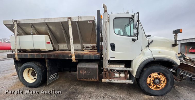 image for item MN9370 2012 Freightliner Business Class M2  flatbed truck