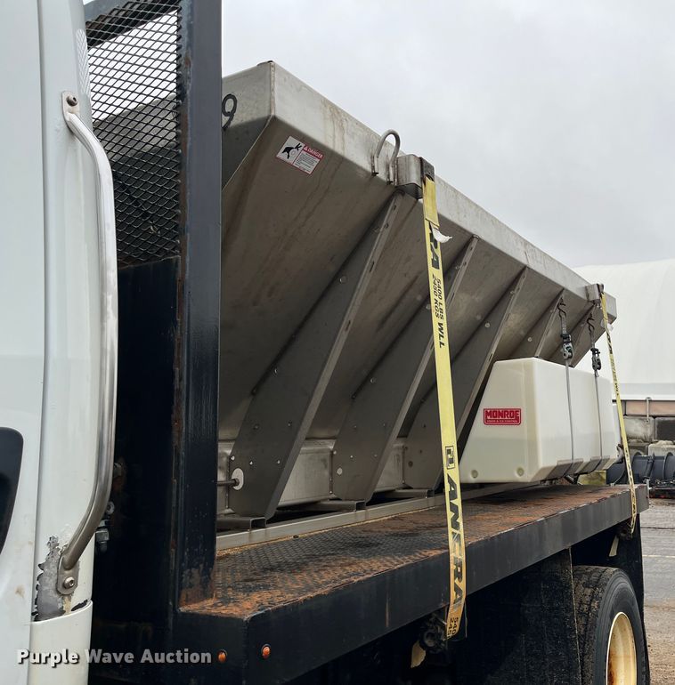 image for item MN9370 2012 Freightliner Business Class M2  flatbed truck