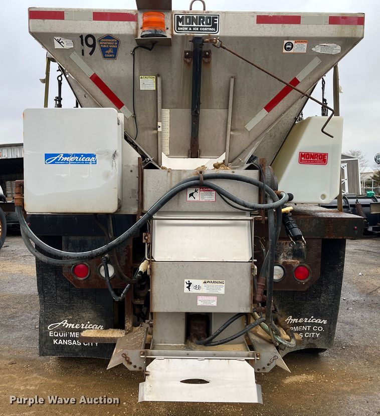 image for item MN9370 2012 Freightliner Business Class M2  flatbed truck