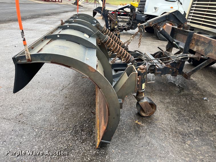 image for item MN9370 2012 Freightliner Business Class M2  flatbed truck