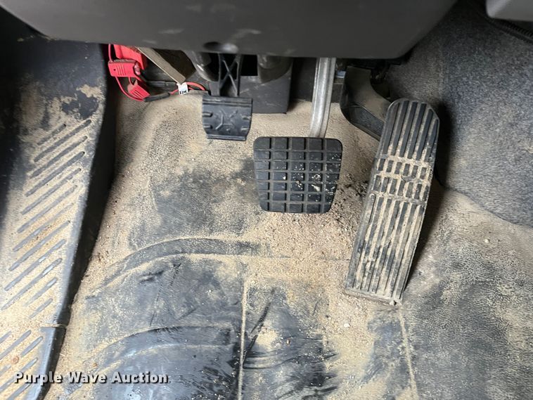 image for item MN9370 2012 Freightliner Business Class M2  flatbed truck