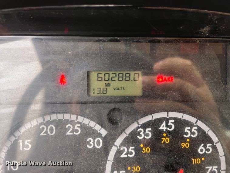 image for item MN9370 2012 Freightliner Business Class M2  flatbed truck