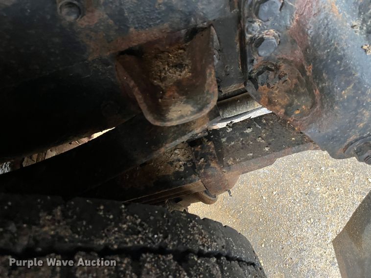 image for item MN9370 2012 Freightliner Business Class M2  flatbed truck