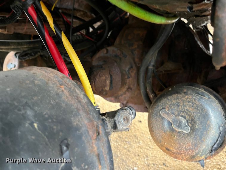 image for item MN9370 2012 Freightliner Business Class M2  flatbed truck