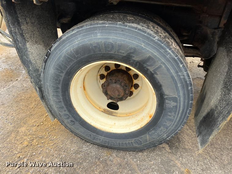 image for item MN9370 2012 Freightliner Business Class M2  flatbed truck