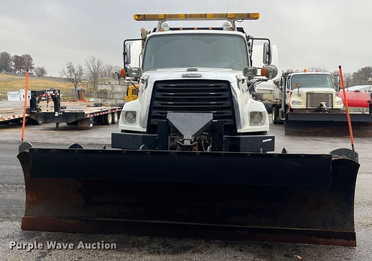 image for item MN9371 2013 Freightliner 108SD  dump truck