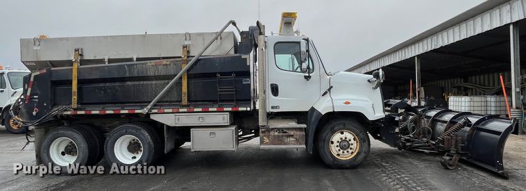 image for item MN9371 2013 Freightliner 108SD  dump truck