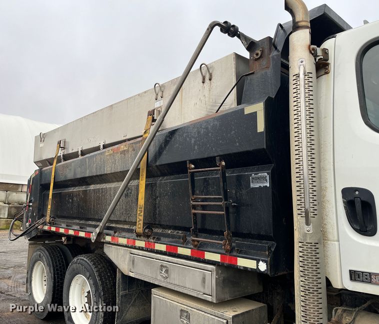 image for item MN9371 2013 Freightliner 108SD  dump truck