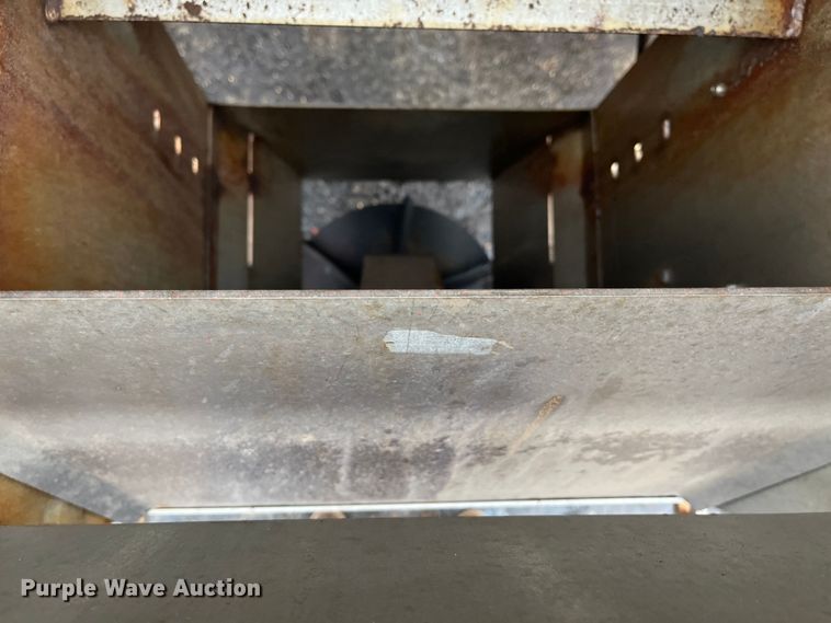 image for item MN9371 2013 Freightliner 108SD  dump truck