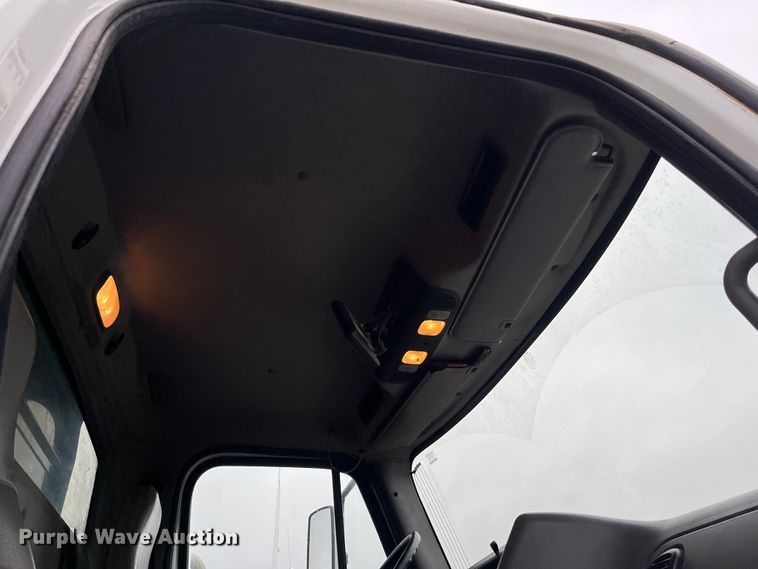 image for item MN9371 2013 Freightliner 108SD  dump truck