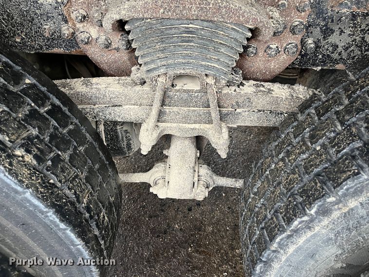 image for item MN9371 2013 Freightliner 108SD  dump truck