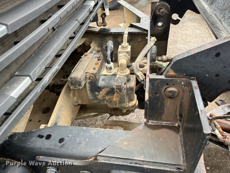 image for item MN9371 2013 Freightliner 108SD  dump truck