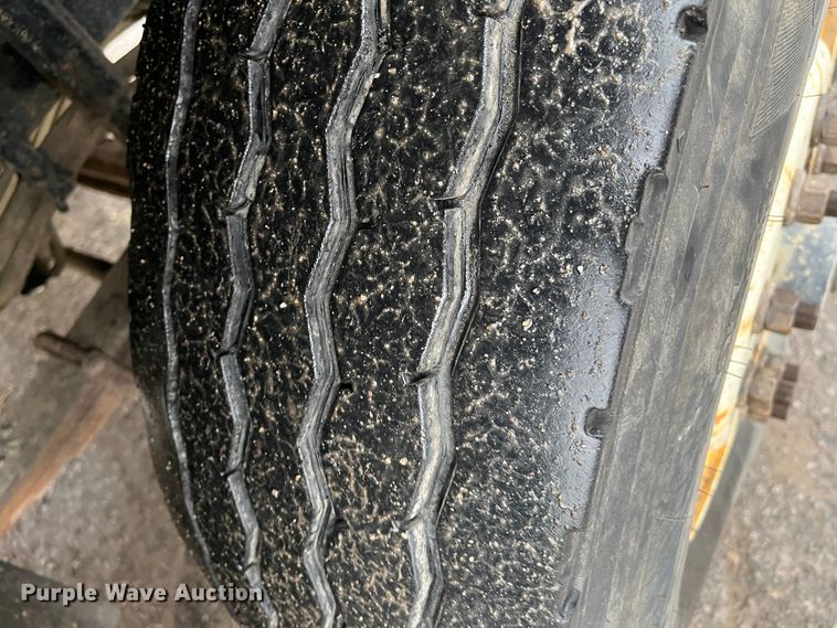 image for item MN9371 2013 Freightliner 108SD  dump truck