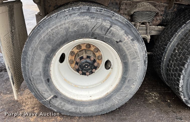 image for item MN9371 2013 Freightliner 108SD  dump truck