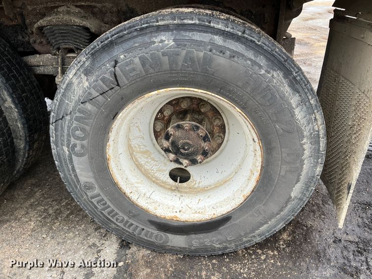 image for item MN9371 2013 Freightliner 108SD  dump truck