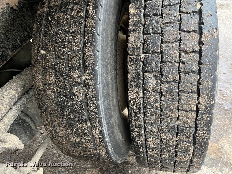 image for item MN9371 2013 Freightliner 108SD  dump truck