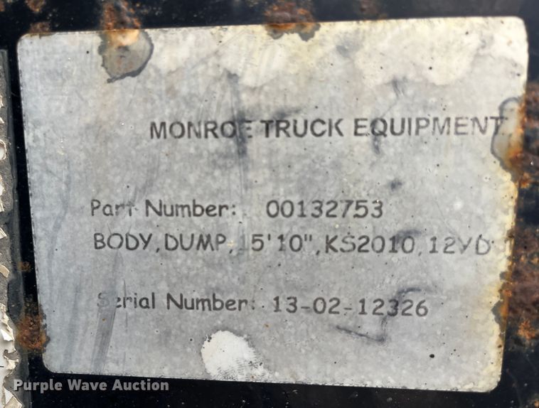 image for item MN9371 2013 Freightliner 108SD  dump truck