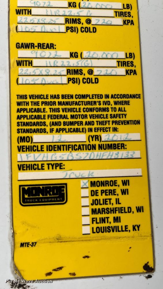 image for item MN9371 2013 Freightliner 108SD  dump truck