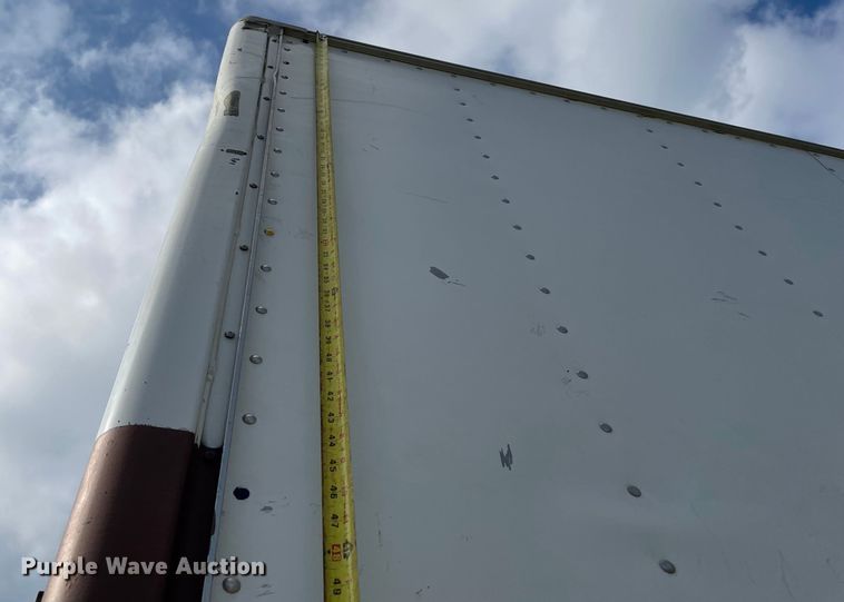 image for item MR9515 2004 Chevrolet Express 3500  box truck