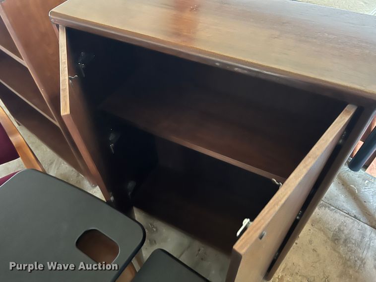 image for item MS9023 Office furniture