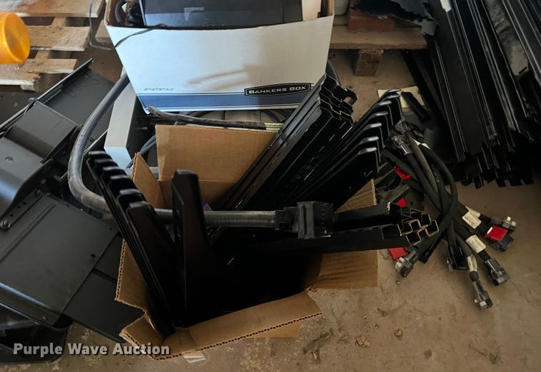 image for item MS9023 Office furniture