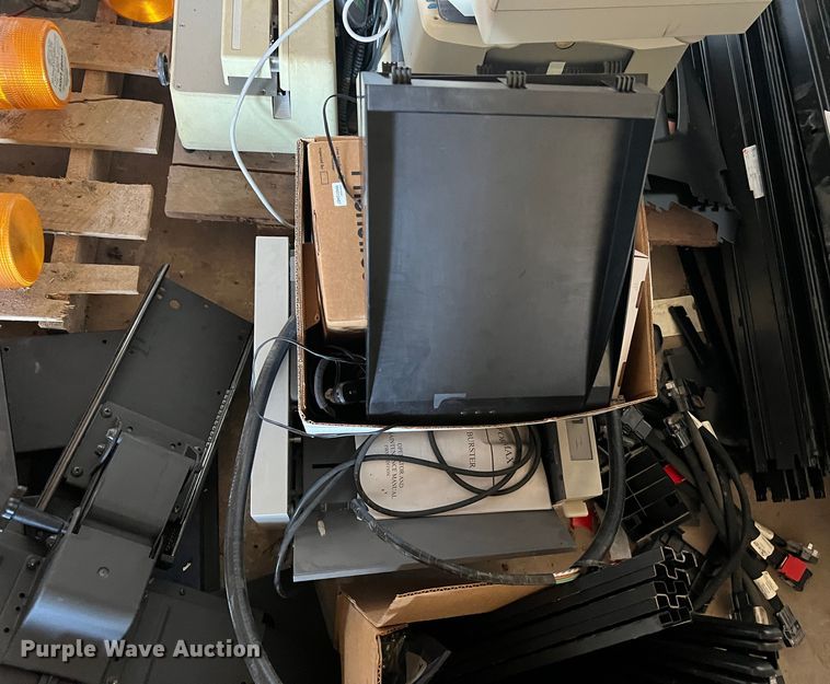 image for item MS9023 Office furniture