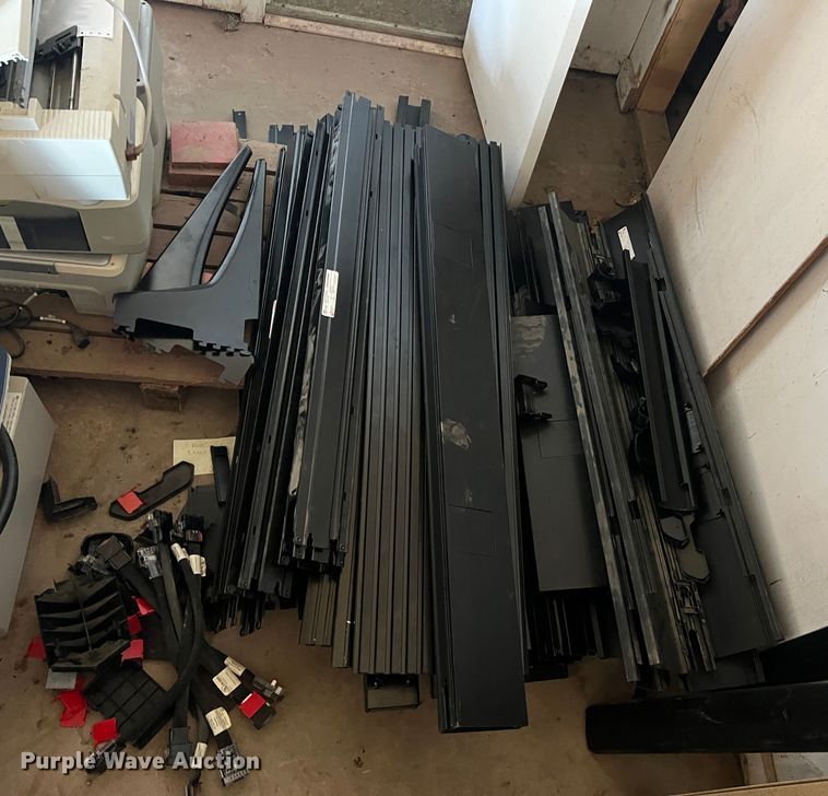 image for item MS9023 Office furniture