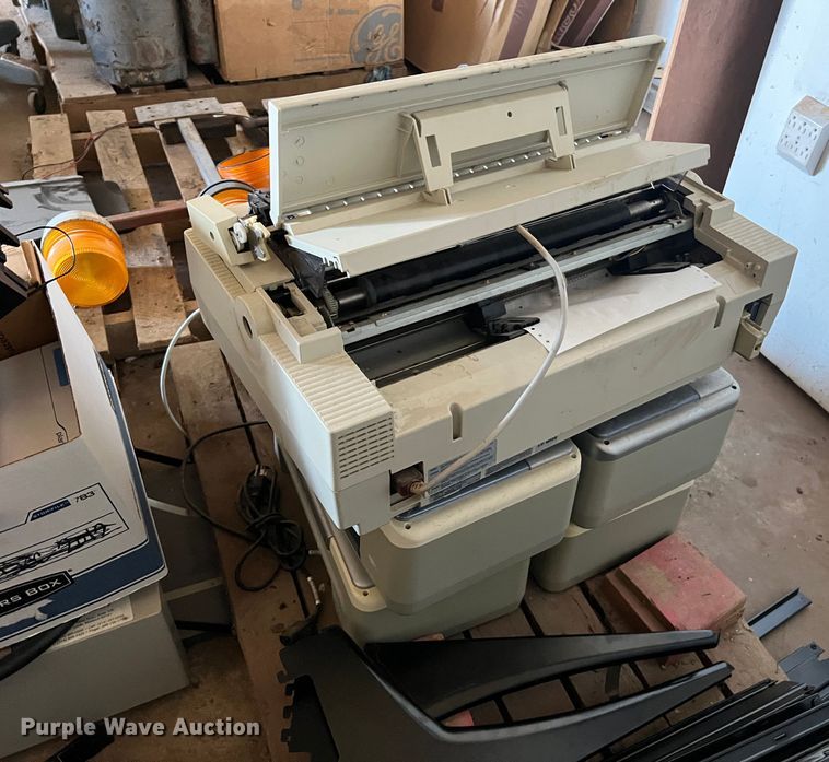 image for item MS9023 Office furniture