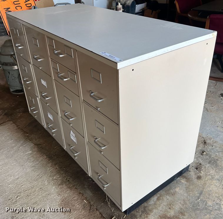 Furniture in Columbia, MO Item MS9025 sold Purple Wave