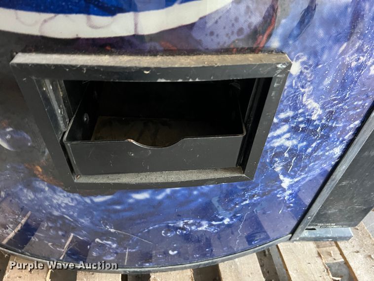 image for item MS9030 Dixie-Narco DNCB522MC7300-6  vending machine