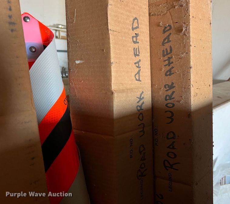 image for item MS9032 Construction traffic signs