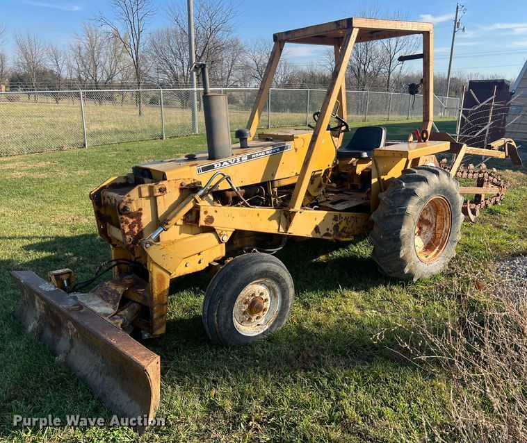 image for item MS9033 Davis Road Run'r  trencher