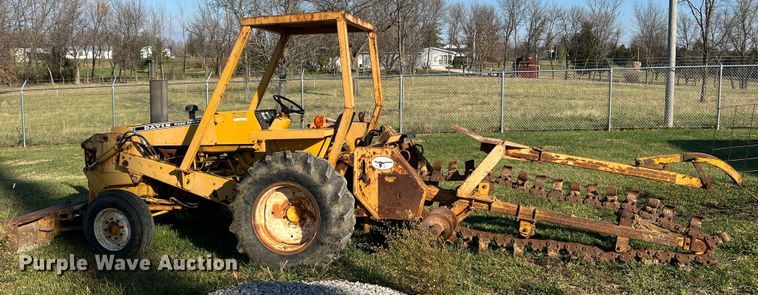 image for item MS9033 Davis Road Run'r  trencher