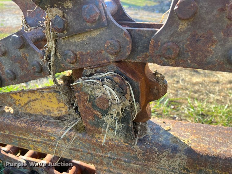 image for item MS9033 Davis Road Run'r  trencher